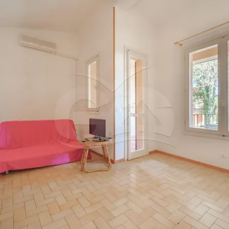 Bilocale Agrumeto A - Goelba Διαμέρισμα